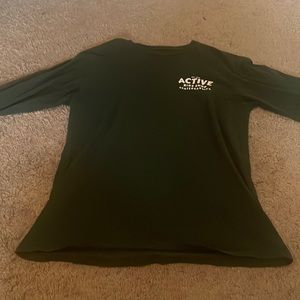 Green graphic long sleeve